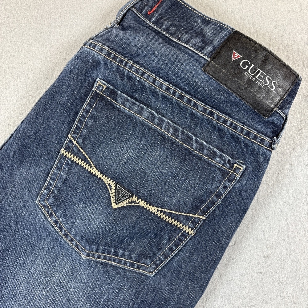 Guess Jeans Men's Size 33x30 Regular Straight Crescent Fit‎ Blue
